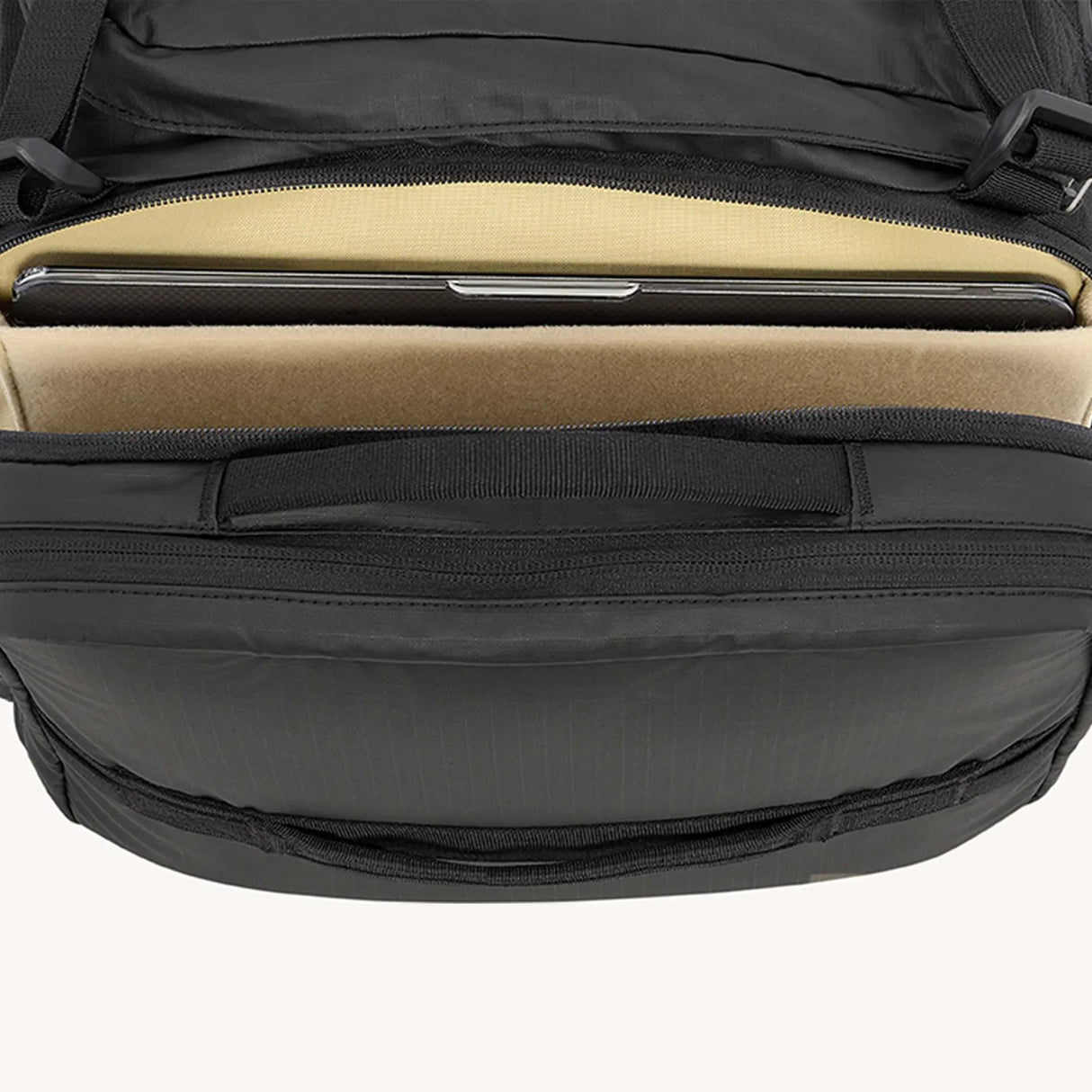 Viktos Counteract Duffel