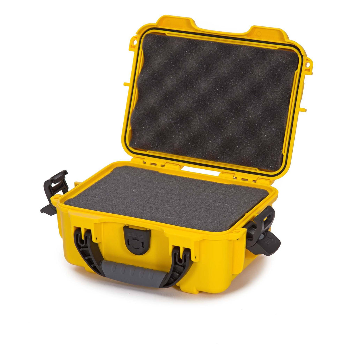 NANUK 904 Protective Hard Case (w/ Cubed Foam)