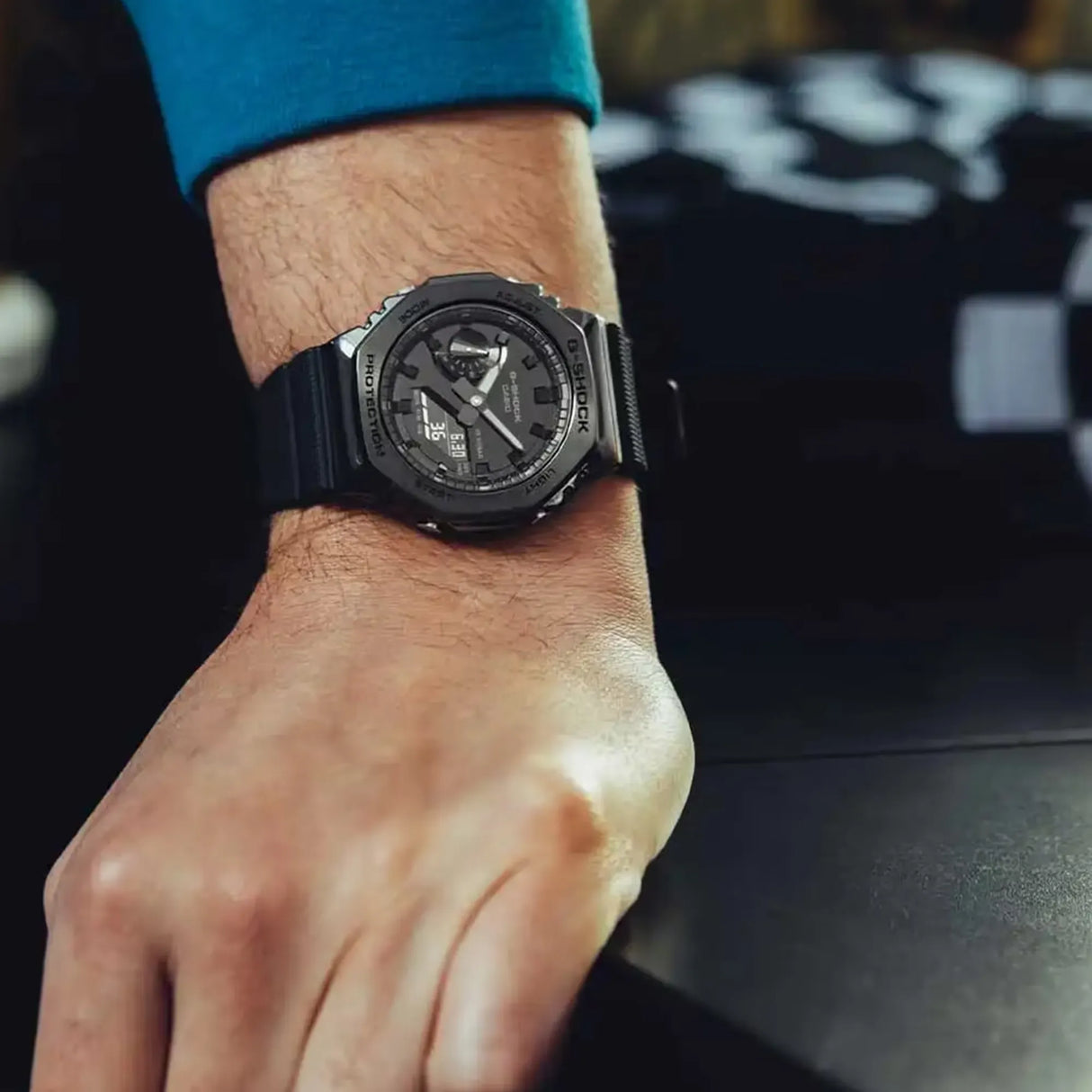 Casio G-SHOCK 2100 Series G-Metal Dual Display Watch (GM-2100BB-1AER)