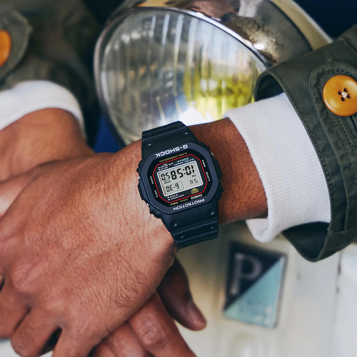 Casio G-SHOCK 5000 Series Origin Revival Digital Watch (DW-5000R-1AER)