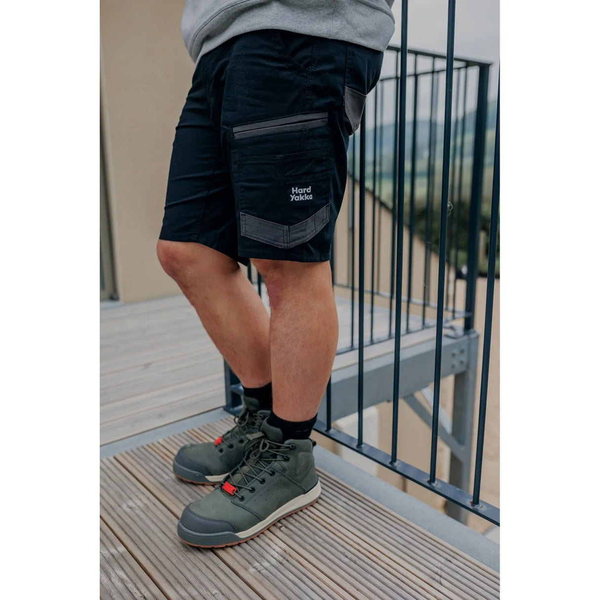 Hard Yakka Raptor Active Mid Cargo Shorts