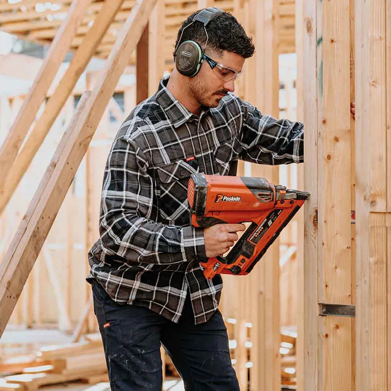 Hard Yakka Core Lightweight Checked Flannel Shirt