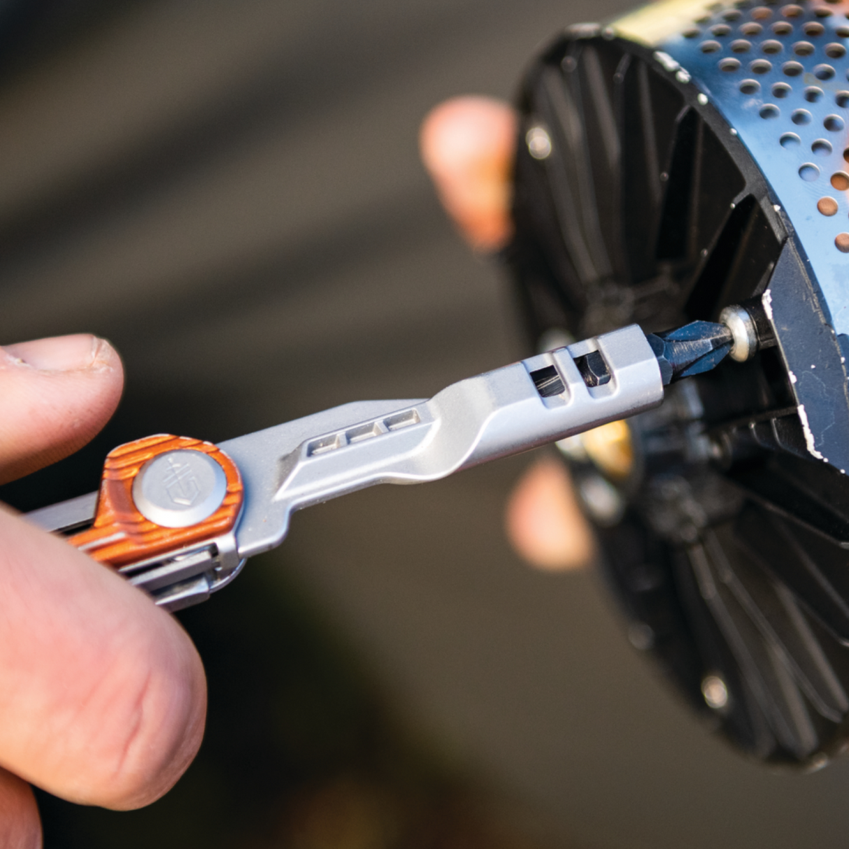 Gerber Armbar Slim Drive Pocket Multi-Tool (Orange)