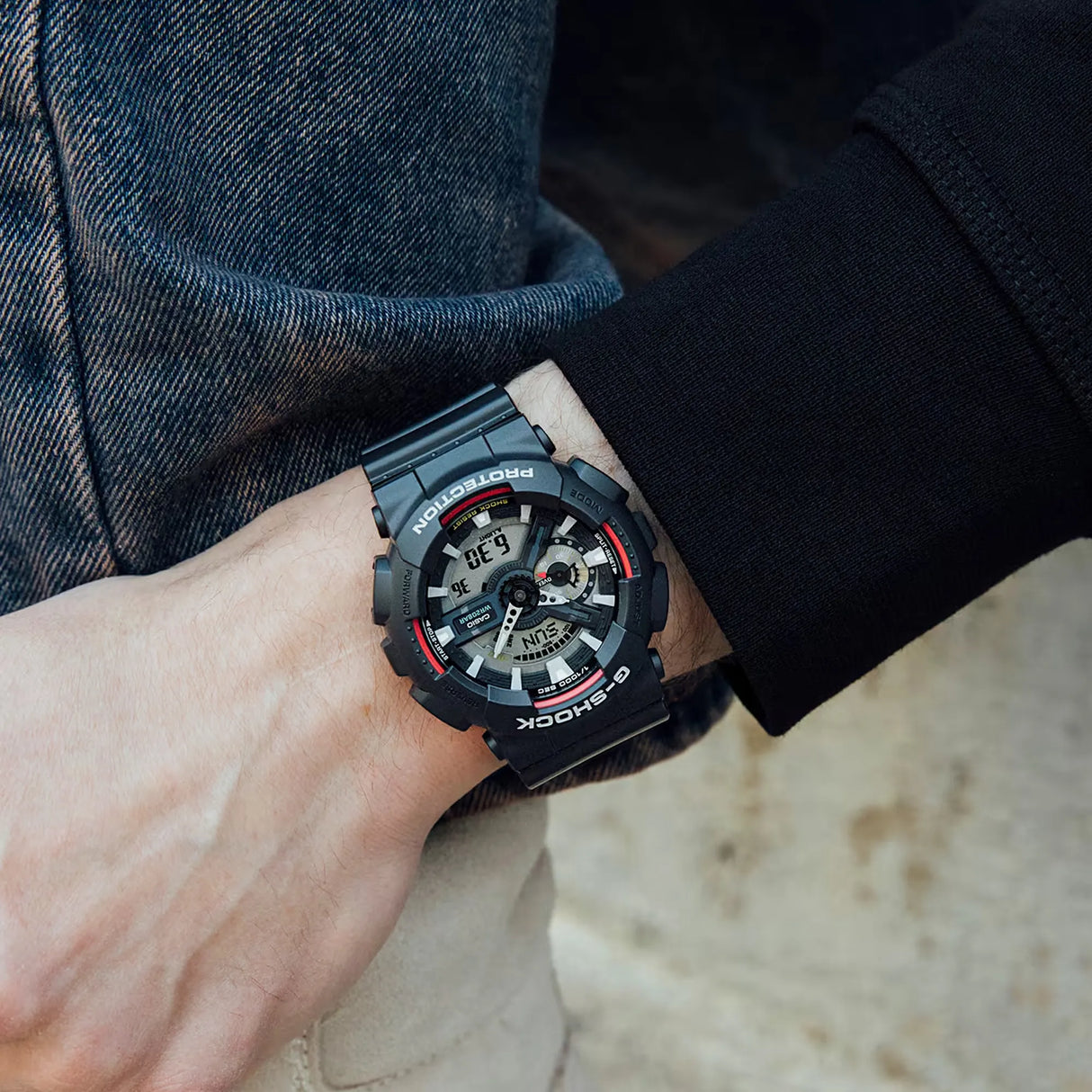 Casio G-SHOCK 110 Series Dual Display Watch (GA-110RL-1AER)