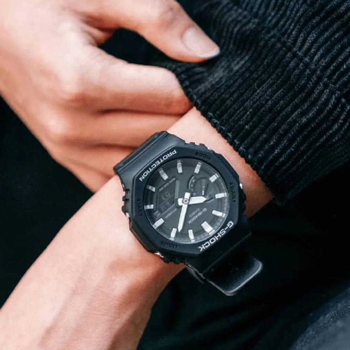 Casio G-SHOCK 2100 Series Dual Display Watch (GA-2100-1AER)